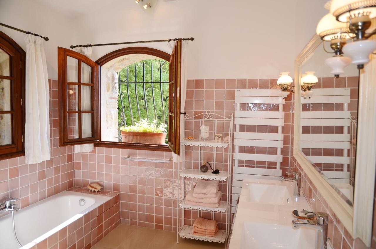 Bed and Breakfast La Bastide des Pins Vence Exterior foto